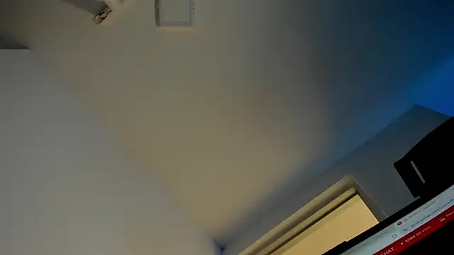 Chatroom XXX en direct de Lenna16_