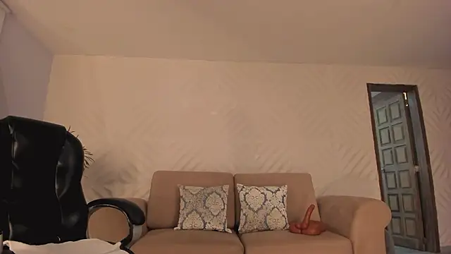 XXX chat uživo modela KylaMorrison