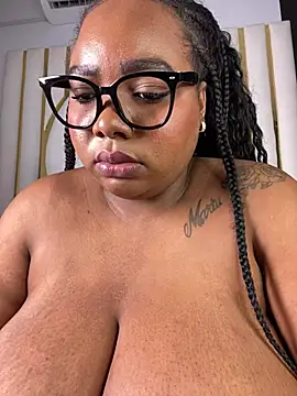 angelGgold 现场XXX聊天