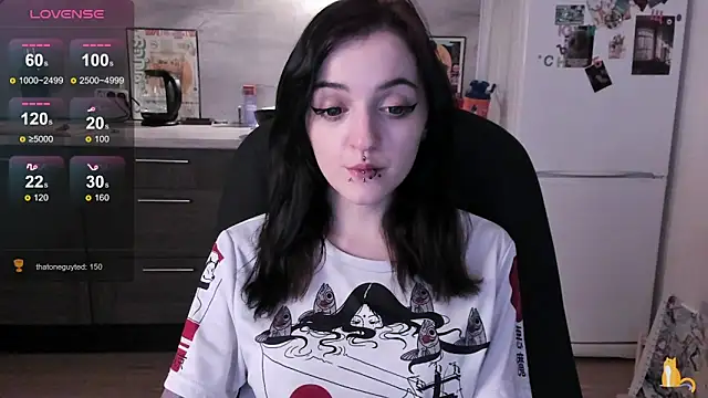 Онлайн чат XXX linaa__tyaan