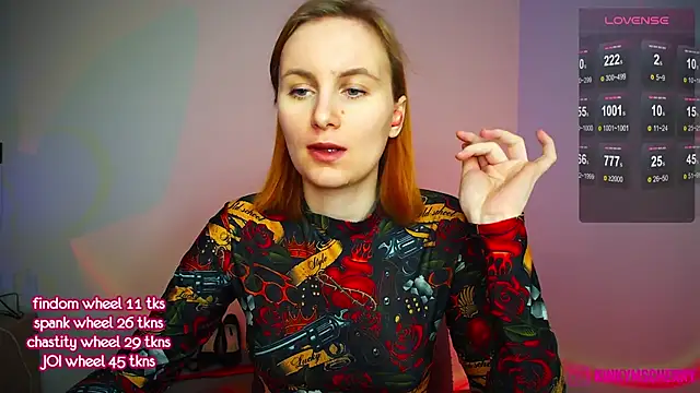 KinkyMissCherry 现场XXX聊天