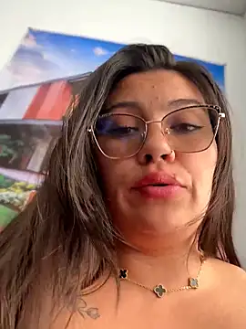 LIZ-06_ Chat XXX live