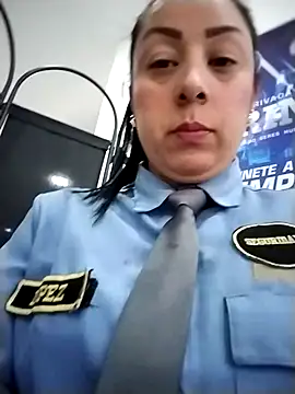 CRISTAL__11 Adlı Modelin Web Kamerası Şovu