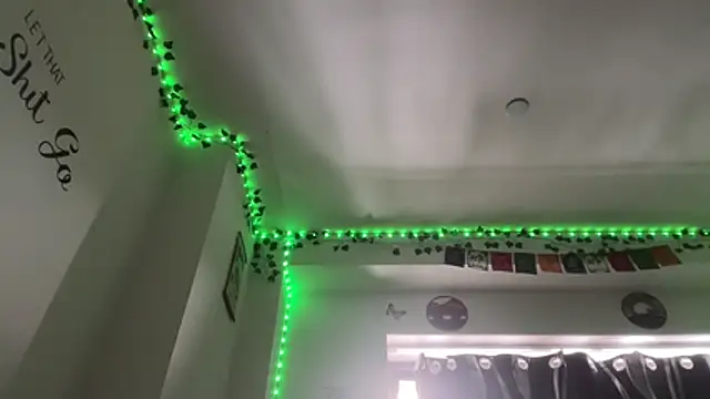 دردشة tinydaisy21 الجنسية المباشرة