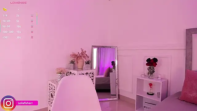 Leilafisherr: απευθείας συνομιλία ΧΧΧ