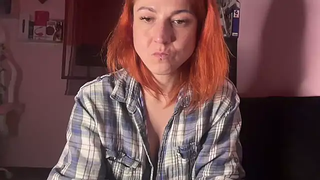 Nikky_Divine 现场XXX聊天