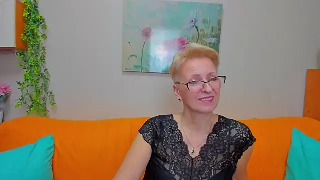 iamyourdream89 élő XXX-chatje