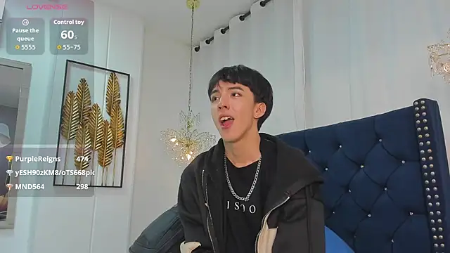 Chat +18 de AerumChae ao vivo