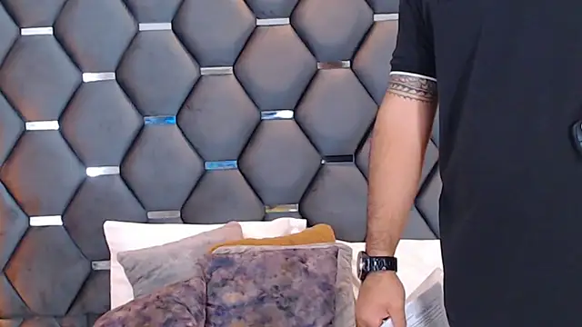 Chat +18 de MelodyCarsson ao vivo