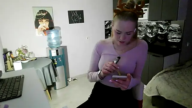 LunaPeony élő XXX-chatje