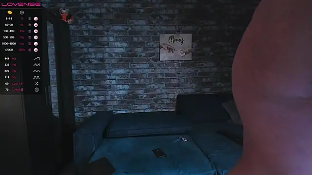 mark_normal élő XXX-chatje