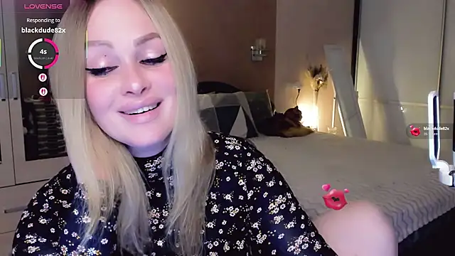 Онлайн чат XXX Libby_Nora