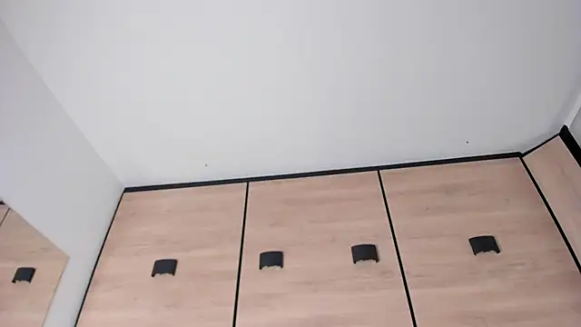 karol_lewiss 现场XXX聊天