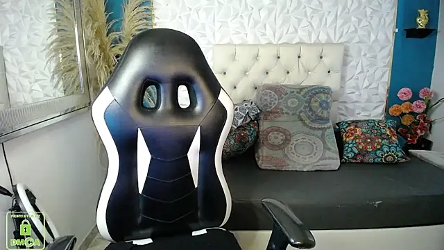 NathaliaSweet_11 élő XXX-chatje