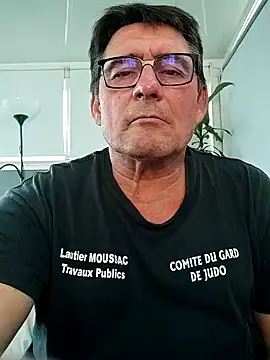 Czat XXX na żywo – phil_truck_exhib