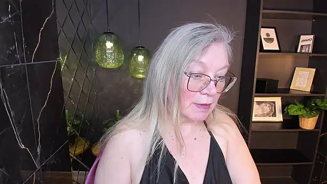 NataliMellow Chat XXX in diretta