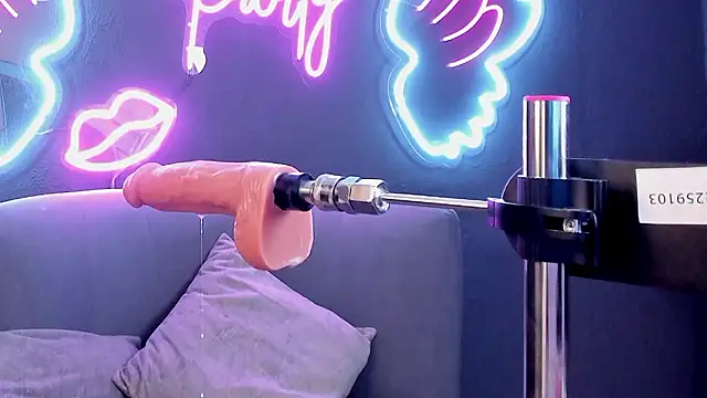 Almaablack Live XXX Chat