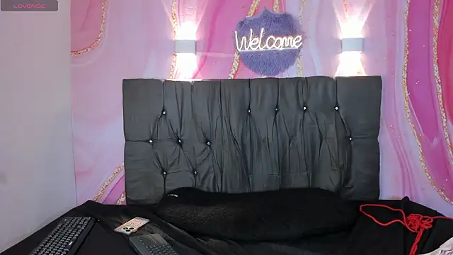 Blair_BigTits élő XXX-chatje