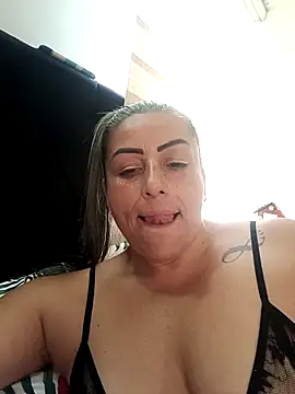 maynor_1998 Chat XXX live