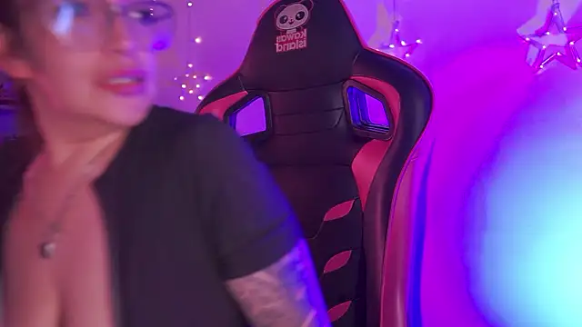 Madison_Mayer: онлайн-секс-чат