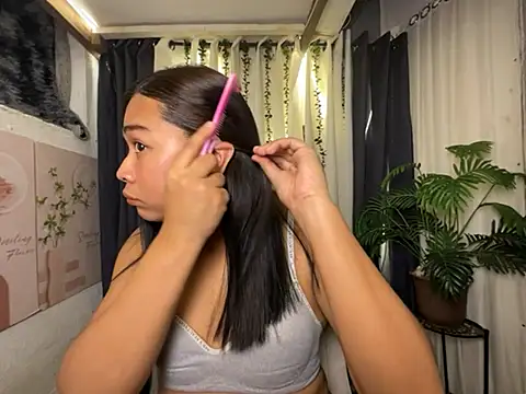 Sweetasian_cum Chat XXX in diretta