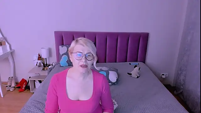 دردشة sabrinamacmarren الجنسية المباشرة