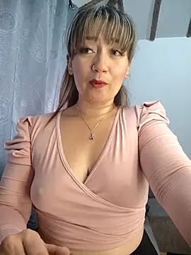 tata_sanz_のライブXXXチャット