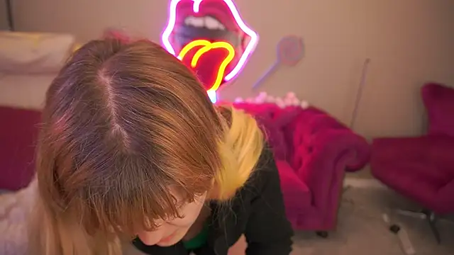 BellaLaPetit 라이브 XXX 채팅