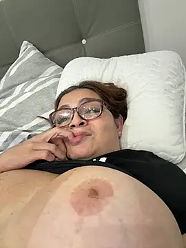 Онлайн чат XXX AntonellaVioleta