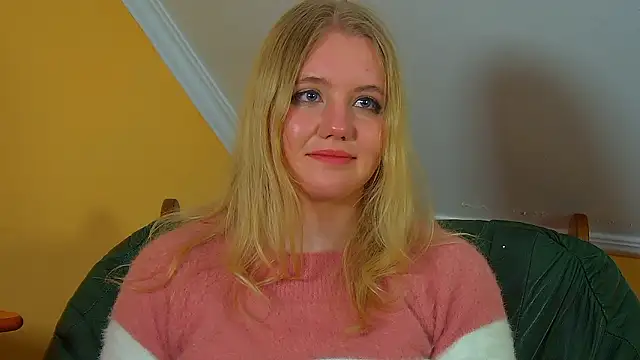 EmilyEvanse Adlı Modelin Canlı XXX Sohbeti