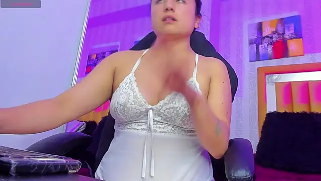 Chatroom XXX en direct de Samanta_Fischer