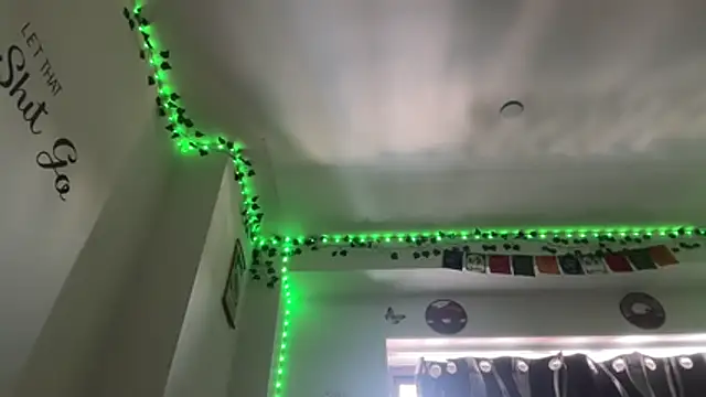 Živý XXX chat tinydaisy21