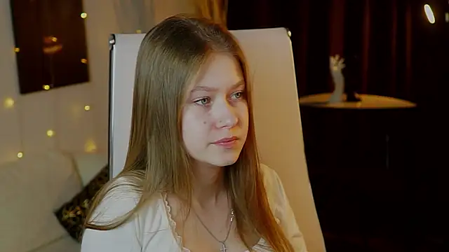 EveMundie élő XXX-chatje