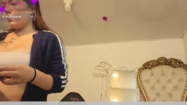 Онлайн чат XXX kissy_tay