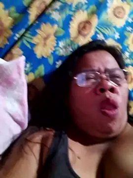 Huge_mama69 Webcam Show