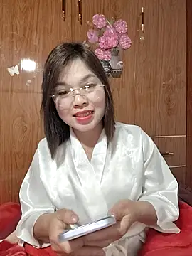 Cover-baan Live XXX chat