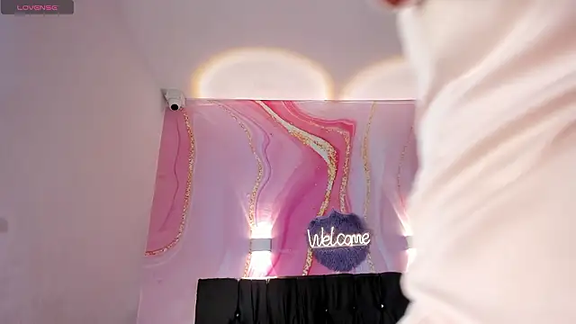 Blair_BigTits élő XXX-chatje