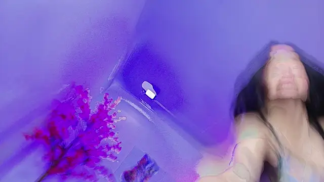 Maddie_T18 élő XXX-chatje