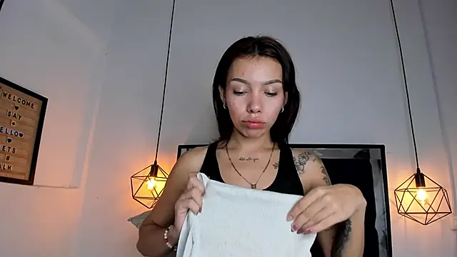 amysc Adlı Modelin Canlı XXX Sohbeti