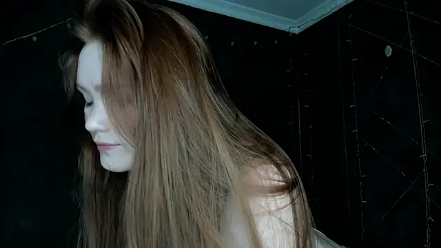 Red_FoxGirl 即時 XXX 聊天