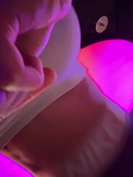 F3ckd0lllucy 现场XXX聊天