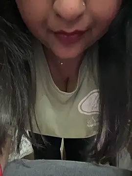 radhikkaa: απευθείας συνομιλία ΧΧΧ