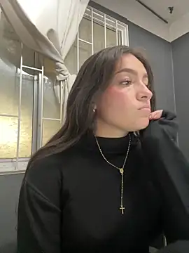 Alyha_Cortes 现场XXX聊天