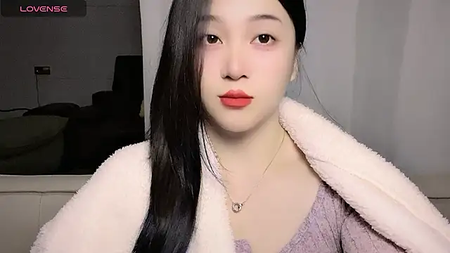 woaiqinqin Chat XXX in diretta