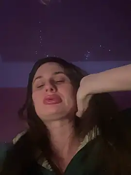 Flossy_Vettie Adlı Modelin Canlı XXX Sohbeti