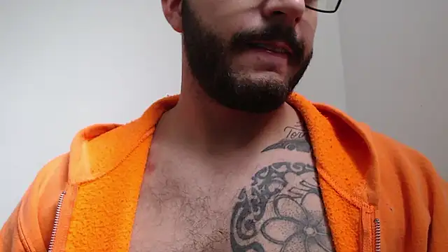 Chat XXX en directo de thomas_gun