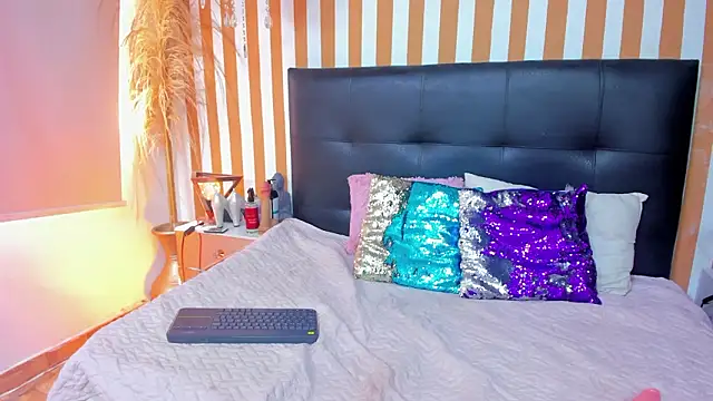 LunaToledo: онлайн-секс-чат