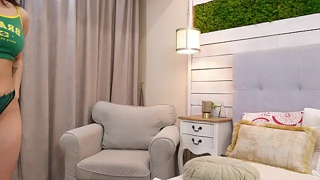 IsabellaMysty Chat XXX in diretta