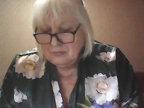 Alexia64231's Live XXX Chat