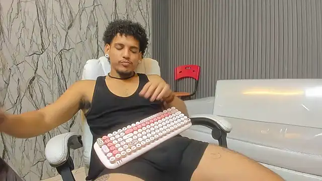 Chat XXX en directo de Xfire_boy69